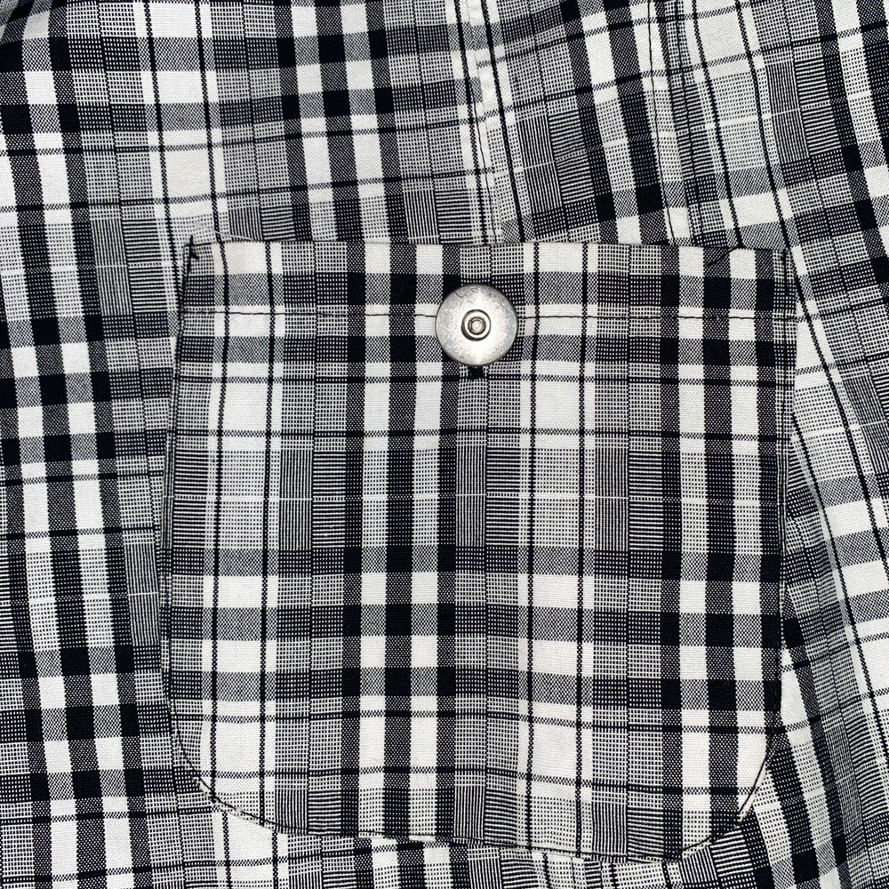2 Outer Edge Women's Shirt Plus Size 3X Plaid Red Black White Button Up Pockets - Picture 4 of 10